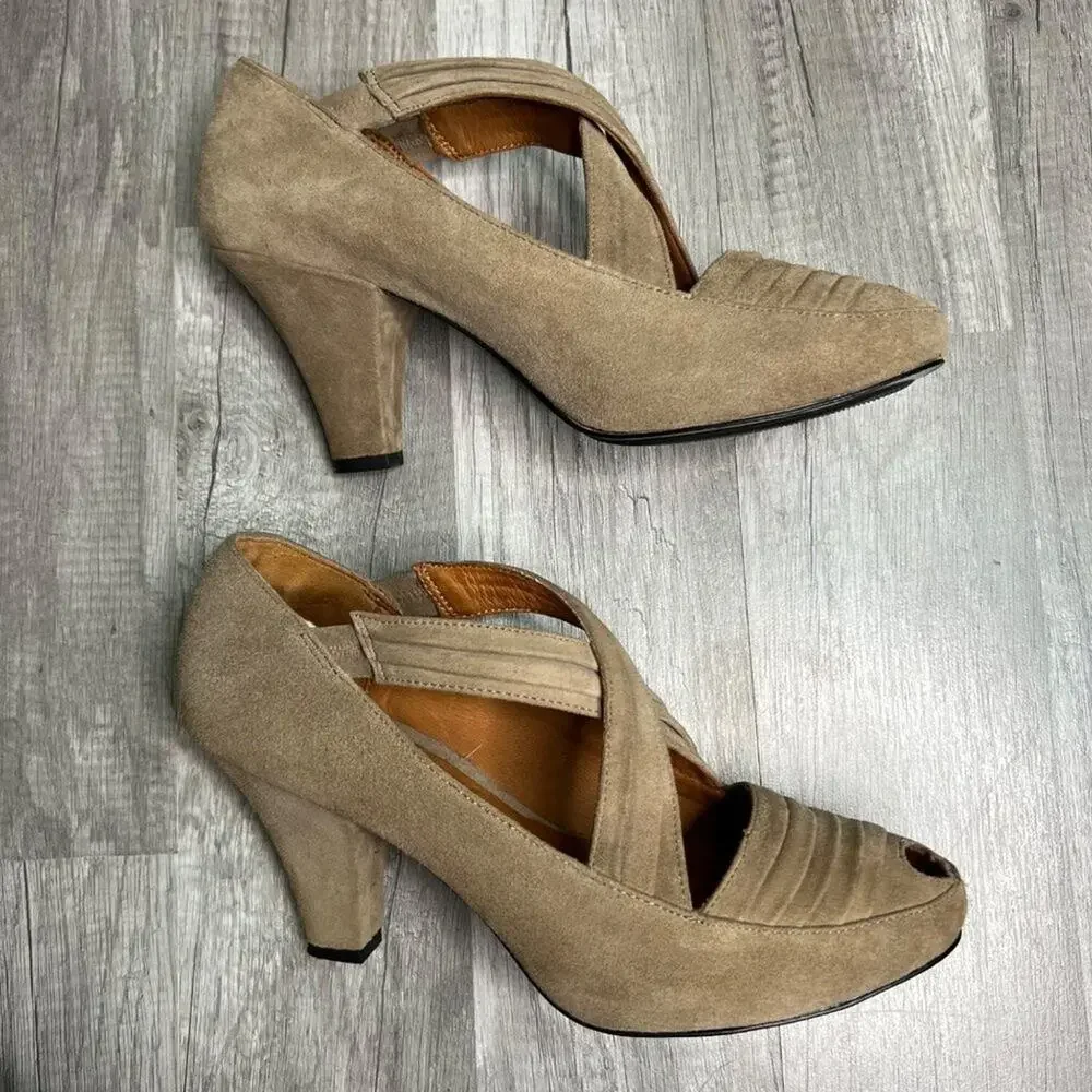 Gentle Souls Remody Suede Peep Toe Pumps Heels Balletcore Reto Fits Like a 7